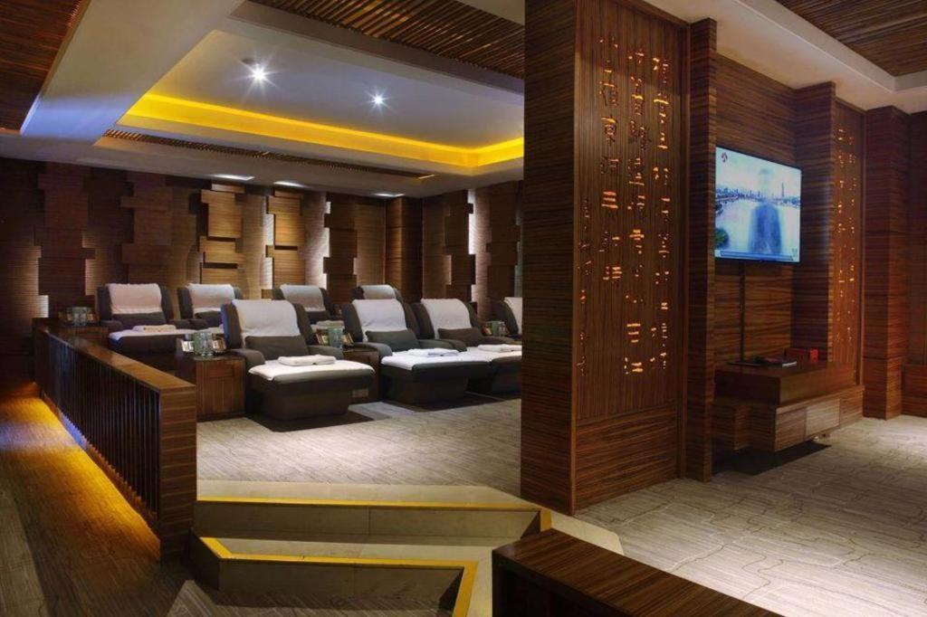 Dongguan Silver World Garden Hotel Bagian luar foto