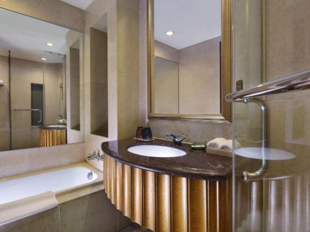 Dongguan Silver World Garden Hotel Bagian luar foto