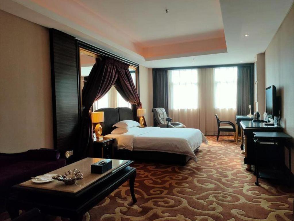 Dongguan Silver World Garden Hotel Bagian luar foto